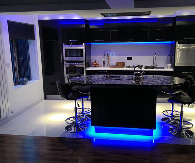 ZESTAW LED TAŚMA 2m RGB 5050 60/M +ZASILACZ, PILOT