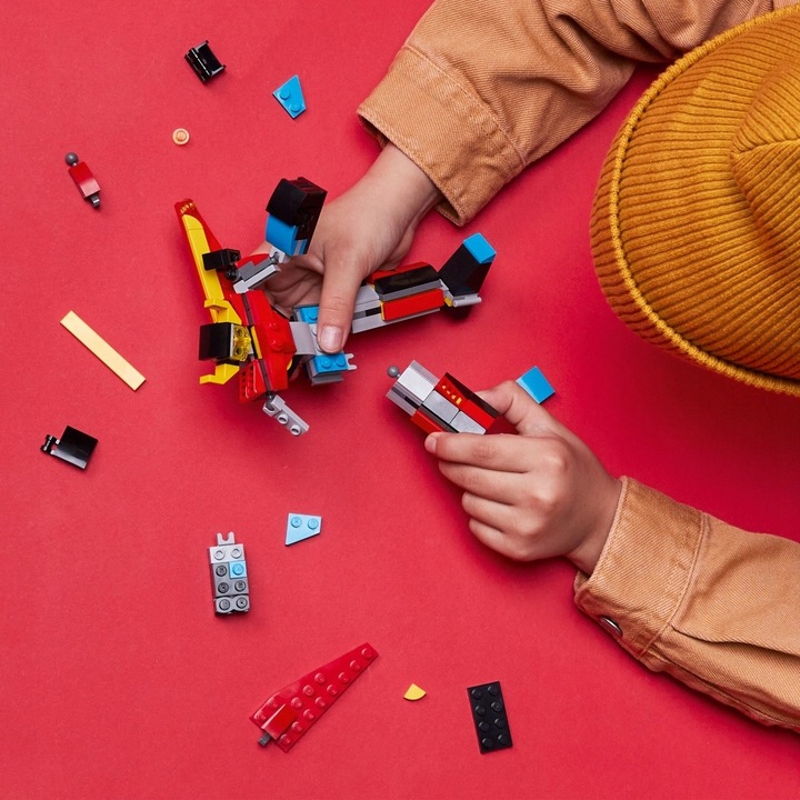 LEGO 3 w 1 - Super Robot, Samolot lub Smok (31124)