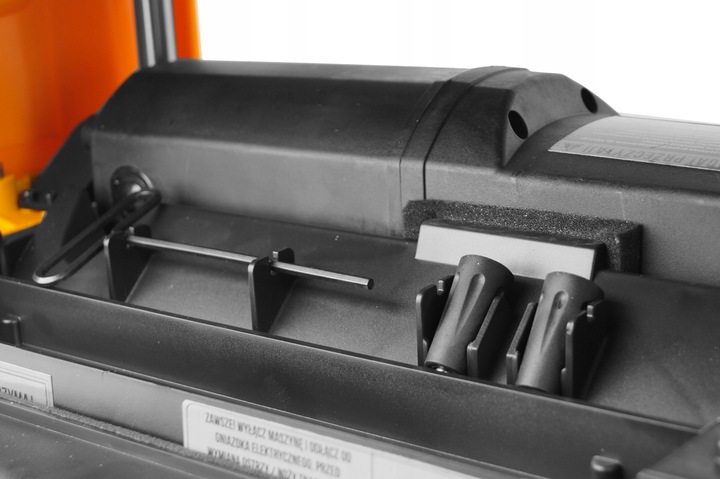 GRUBOŚCIÓWKA STRUG HEBLARKA WYRÓWNIARKA STRUGARKA GMM-HBG330 1500W