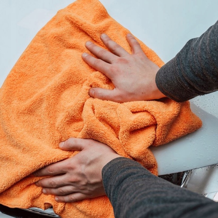 ADBL Twisted Towel Chłonny ręcznik do osuszania