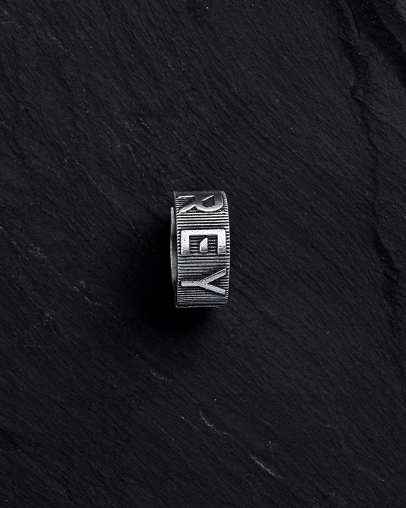 Srebrny kolczyk-kółko REYTEL