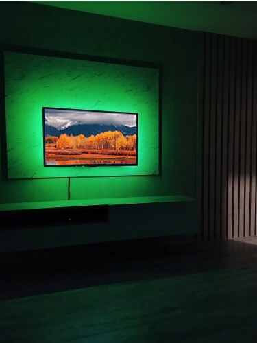 TAŚMA LED RGB KOLOROWA 5M WODOODPORNA PASEK 5050 ZESTAW NA BIURKO + PILOT