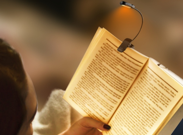 Lampka do czytania książek USB lampka nocna z klipsem zdrowa dla oczu 9 LED