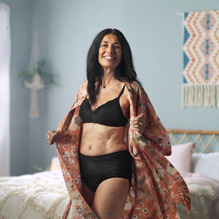 Majtki chłonne Tena Lady Pants Noir czarne L 8 szt