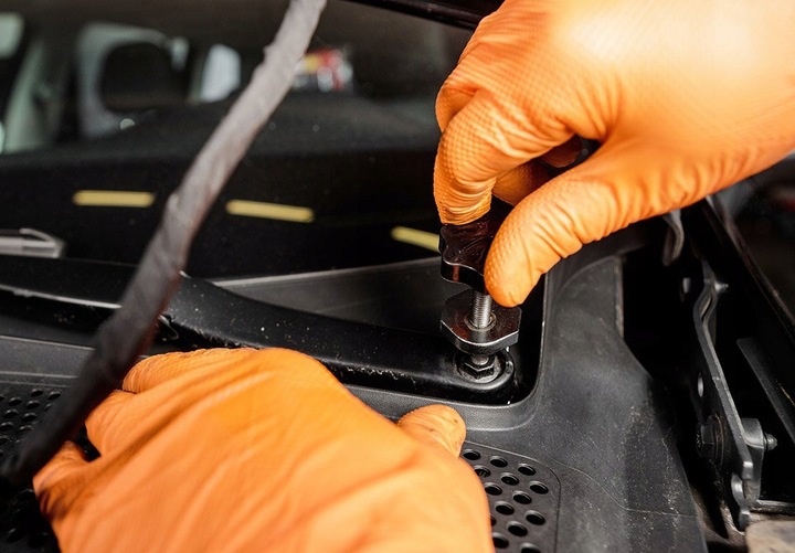 NEO TOOLS RĘCZNY ŚCIĄGACZ DO DEMONTAŻU RAMION WYCIERACZEK 11-827