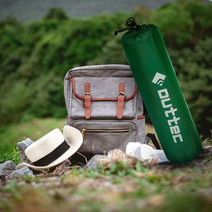 MATA SAMOPOMPUJĄCA KARIMATA DMUCHANA TREKKINGOWA Z PODUSZKĄ