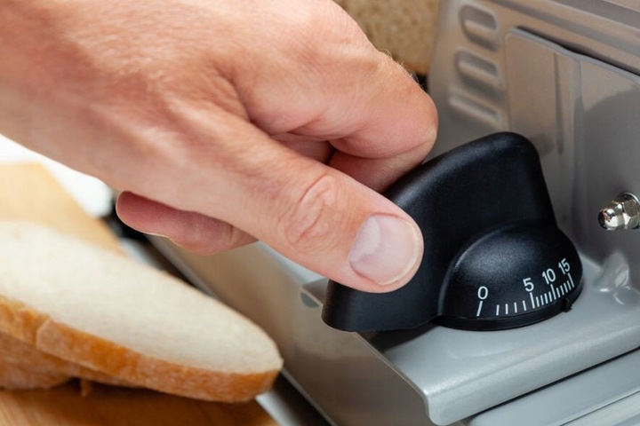 KRAJALNICA DO CHLEBA I WĘDLIN KR400 ELDOM METALOWA