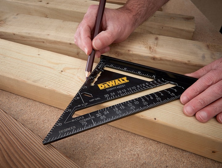 KĄTOWNIK CIESIELSKI DeWALT aluminiowy DWHT46031