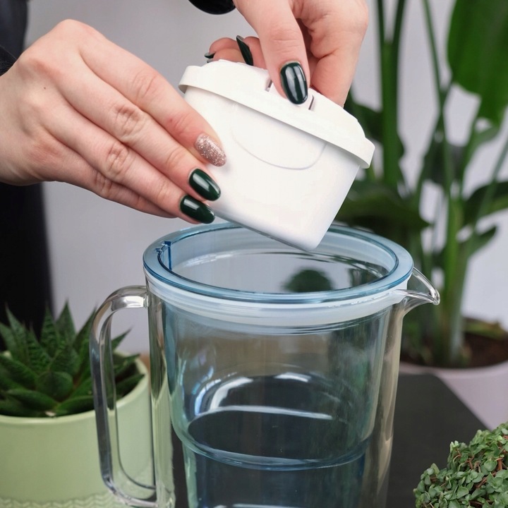 DZBANEK FILTRUJĄCY SZKLANY ETIUDA BIAŁY + 2 WKŁADY PURE+ AQUALOGIS
