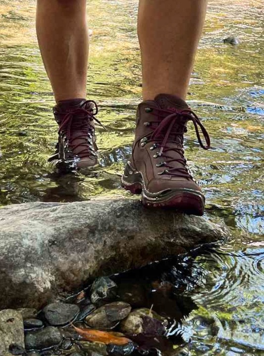 Impregnat do butów SKÓR ZAMSZU NUBUKU SPRAY IMPREGNUJĄCY 200ml