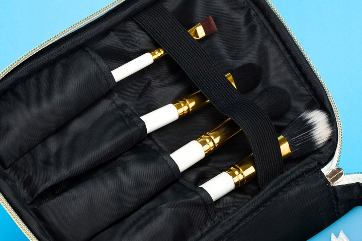 Kosmetyczka kuferek PETERSON damska idealna na podróż z uchwytem