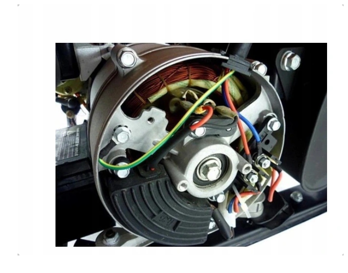 Agregat prądotwórczy 5,25kW generator prądu AVR ele-start koła