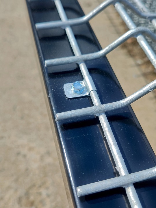 ZAWIJKA UCHWYT ZAPINKA do PANELI 100 szt + wkręty OCYNK