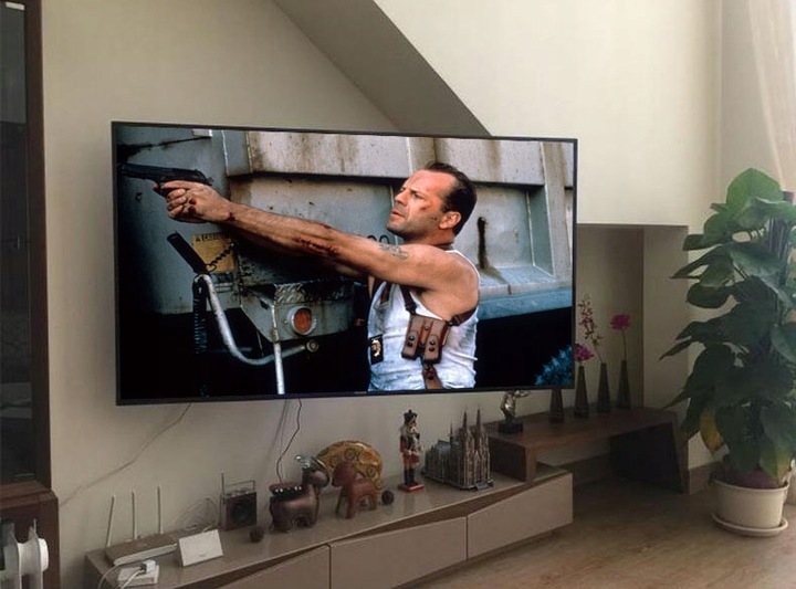 Solidny Obrotowy Uchwyt do Telewizorów Wieszak TV Uniwersalny 32"-70" VESA