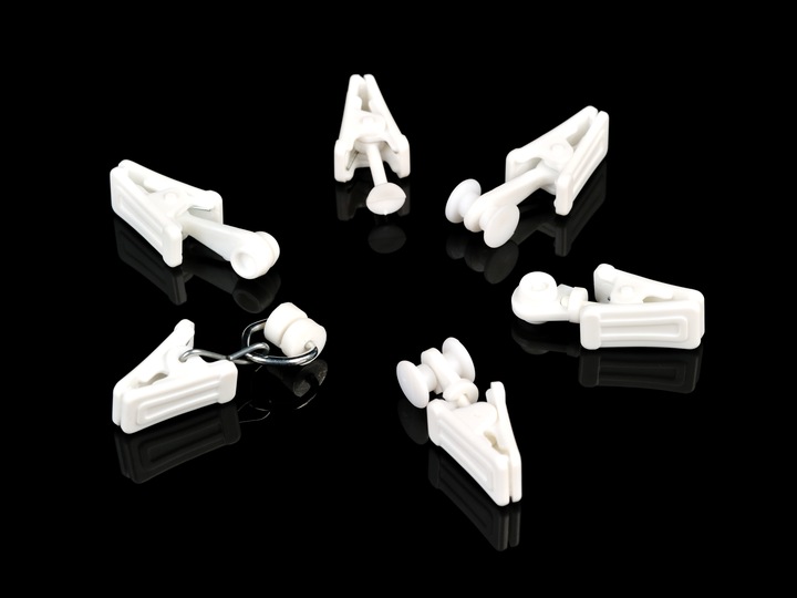 Żabki do karniszy kółek drewnianych ruchome żabka do firanek 100 SZTUK