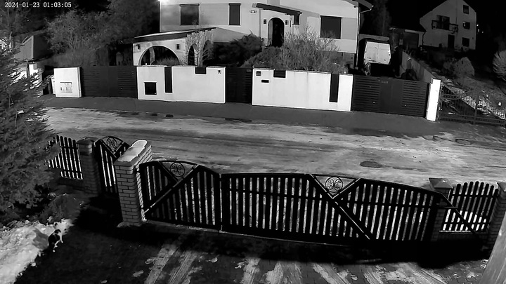 KAMERA ZEWNĘTRZNA WiFi IP OBROTOWA 3MPx TUYA Bezprzewodowa Full HD 8x ZOOM