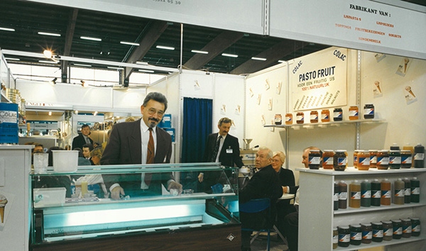 Pistacja - topping (polewa) do lodów, gofrów, ciast i deserów