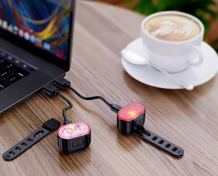 LAMPKA ROWEROWA LED ŚWIATŁO ZESTAW PRZÓD TYŁ NA KIEROWNICĘ AKUMULATOR ROWER