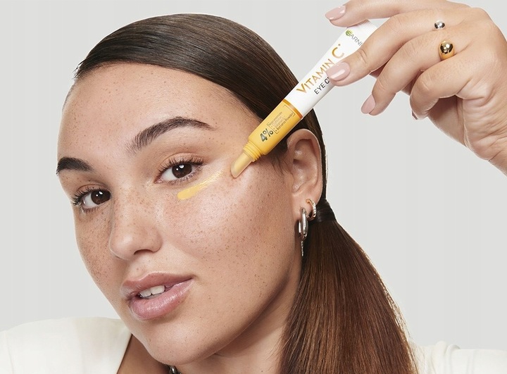 Krem Pod Oczy Z Niacymidem Garnier Vitamin C Rozświetlający 15ml