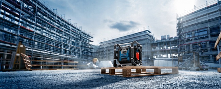 Radio budowlane 230V/18V BOSCH GPB 18V-5 SC 06014A4100 FM Bluetooth DAB+