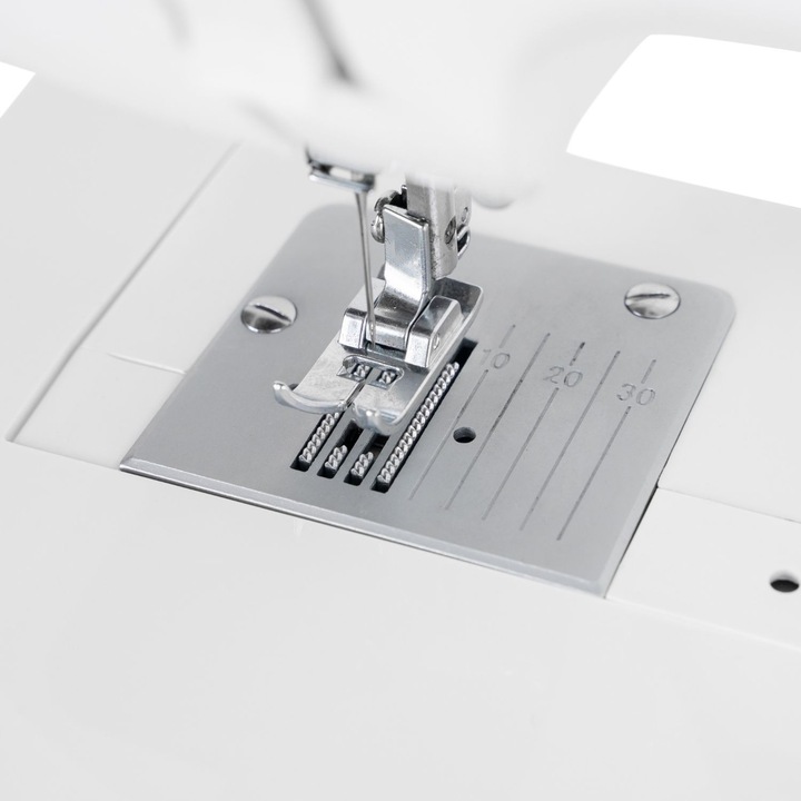 MASZYNA DO SZYCIA domowa mechaniczna solidna Łucznik Ewa II 2014 + GRATIS