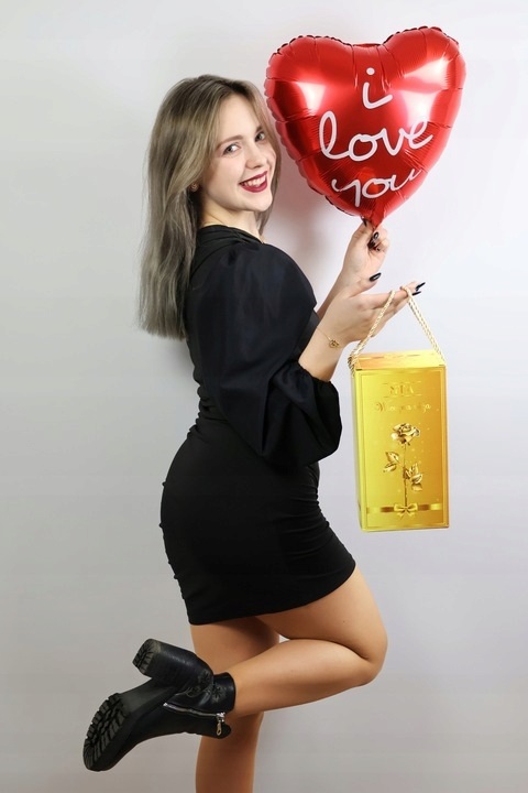 SREBRNY NASZYJNIK SINGAPUR CELEBRYTKA Z SERDUSZKIEM 925 + RÓŻA WIECZNA LED