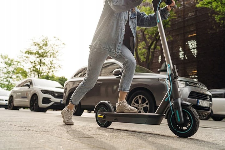 Hulajnoga Elektryczna Motus Scooty 10 Plus 2020 aplikacja zasięg 60km