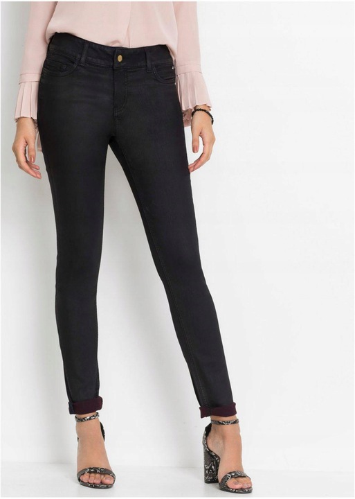 SPODNIE Z POŁYSKUJĄCĄ POWŁOKĄ 46