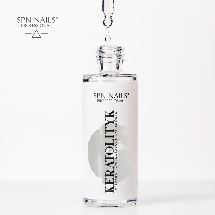 Keratolityk Preparat Zmiękczający Do Skórek i Paznokci 30 ml SPN Nails