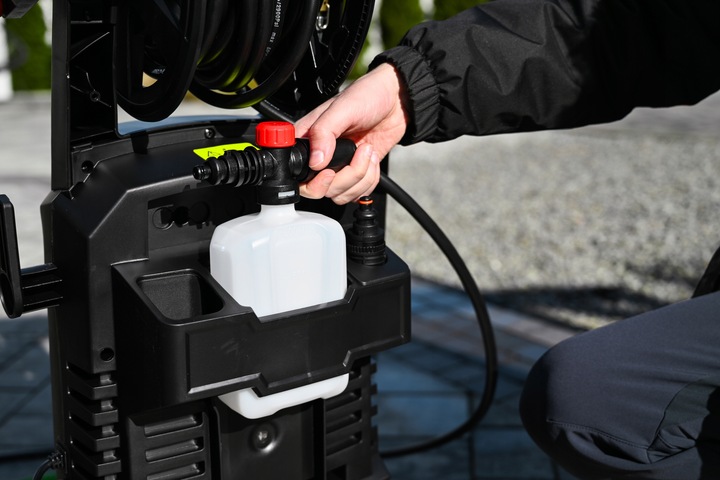 MYJKA CIŚNIENIOWA LEHMANN ZE ZWIJACZEM MOC 290 Bar BOGATY ZESTAW