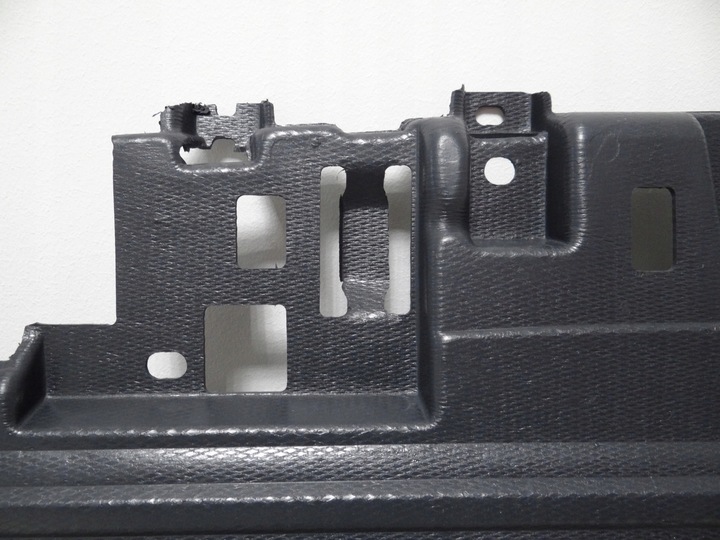 Osłona silnika spinki VOLVO V40 2012-2019