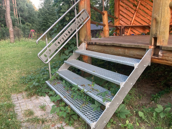 Stopnie WEMA 1000x270 mm | ocynkowane | 30x2 mm | stopień stalowy,