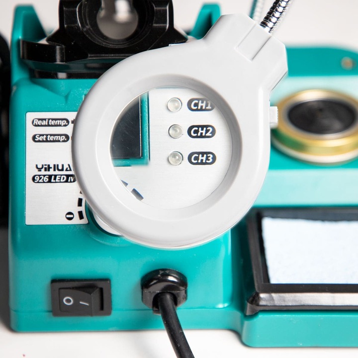 Stacja lutownicza Yihua 926 LED IV 130W 90-480°C+lampa z lupą, trzecia