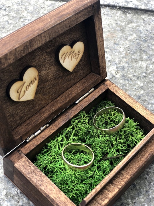 DREWNIANE PUDEŁKO NA OBRĄCZKI BRĄZOWE MECH ŚLUB