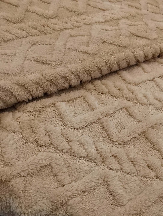 GRUBY KOC PLED NARZUTA DWUSTRONNA TŁOCZONY SKANDYNAWSKI ARIES 150x200 BEŻ