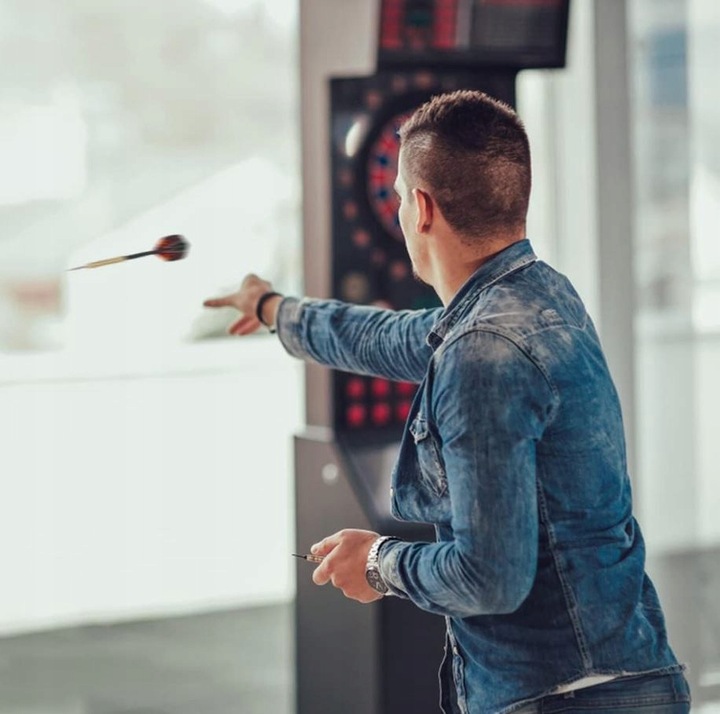 RZUTKI DART ZESTAW 12 RZUTEK LOTEK DO DARTA LOTKI 100 GROTÓW + 42 PIÓRKA