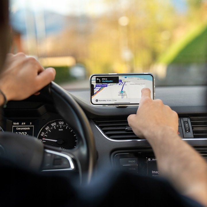 UCHWYT DO SAMOCHODU MAGNETYCZNY NA TELEFON DESKĘ KOKPIT HOLDER DO MAGSAFE