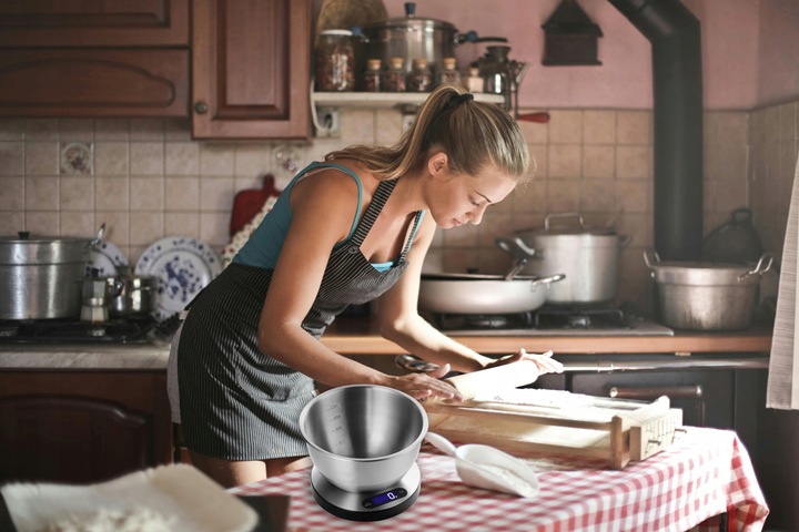 WAGA KUCHENNA ELEKTRONICZNA PRECYZYJNA Z MISĄ SREBRNA LCD 1G / 5KG