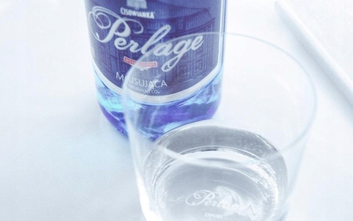 Woda Mineralna niskosodowa Cisowianka PERLAGE 36x0.33 L puszka