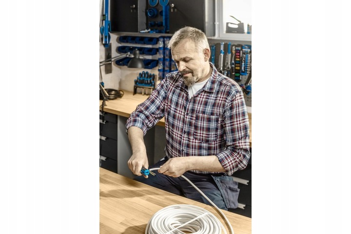 HOGERT UNIWERSALNY NÓŻ do ŚCIĄGANIA izolacji KABLI PRZEWODÓW 0,5-6mm2 RG6