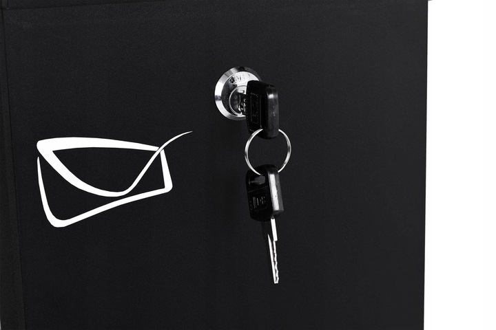 SKRZYNKA POCZTOWA NA LISTY POCZTĘ Z NUMEREM DOMU NAZWĄ ULICY NAPIS