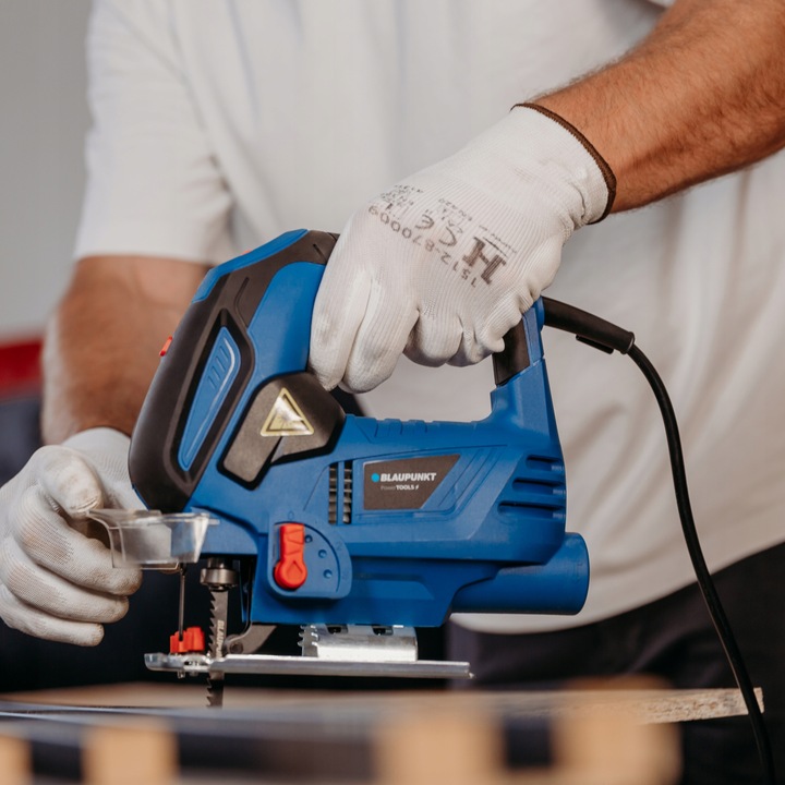 Wyrzynarka 1400W Laser Podświetlenie regulacja obrotów 10 szt.