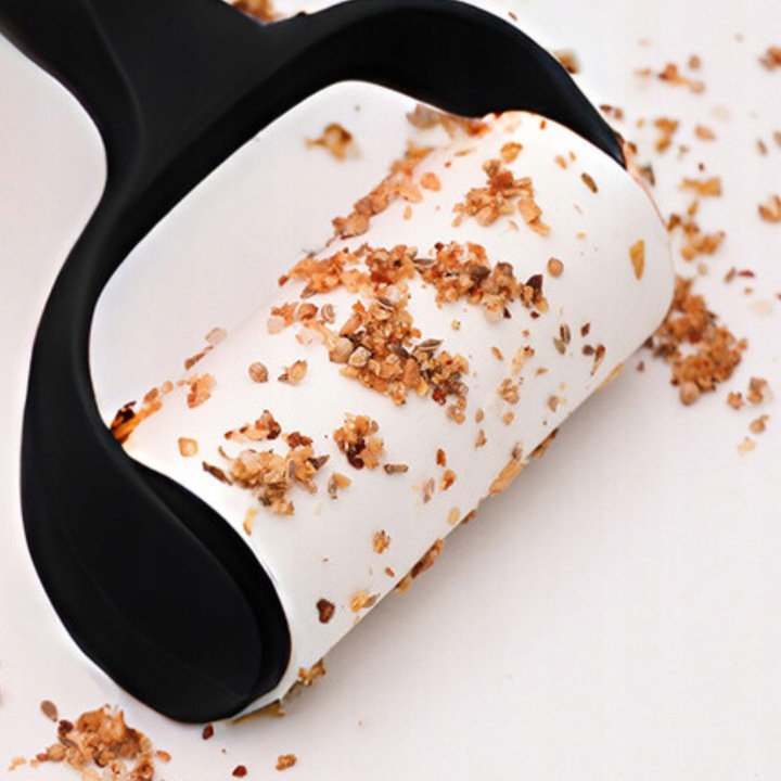 ROLKA WAŁEK DO CZYSZCZENIA UBRAŃ Z SIERŚCI WŁOSÓW 15 ROLEK 900x