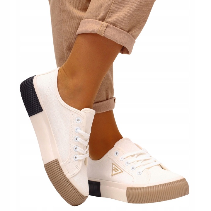 BUTY DAMSKIE SPORTOWE TRAMPKI STYLOWE WYGODNE WIĄZANE