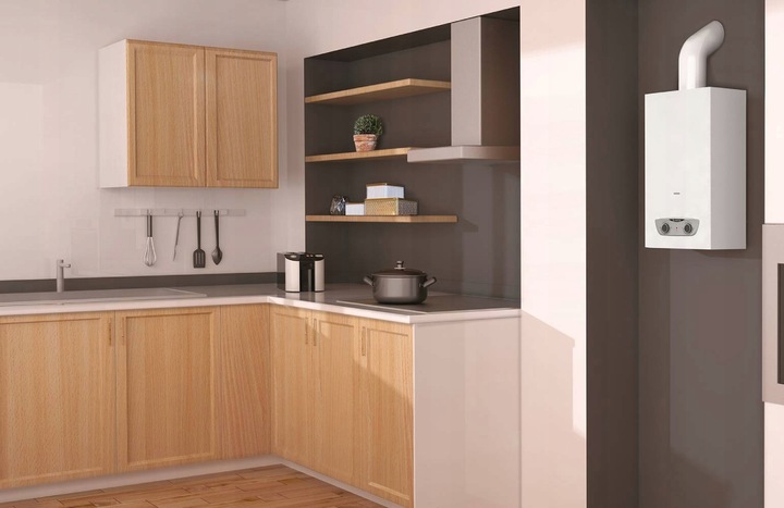 PRZEPŁYWOWY PODGRZEWACZ WODY ARISTON FAST R X 11 NG | 21,5 kW