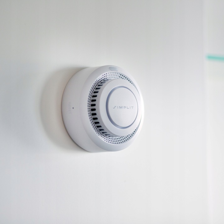 CZUJNIK DYMU DETEKTOR OGNIA WIFI ALARM BEZPRZEWODOWY CZUJKA TUYA