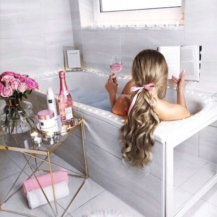 LA VIE EST PLEINE - LA VIE EST BELLE ŻEL POD PRYSZNIC DAMSKI ZAPACH PERFUM