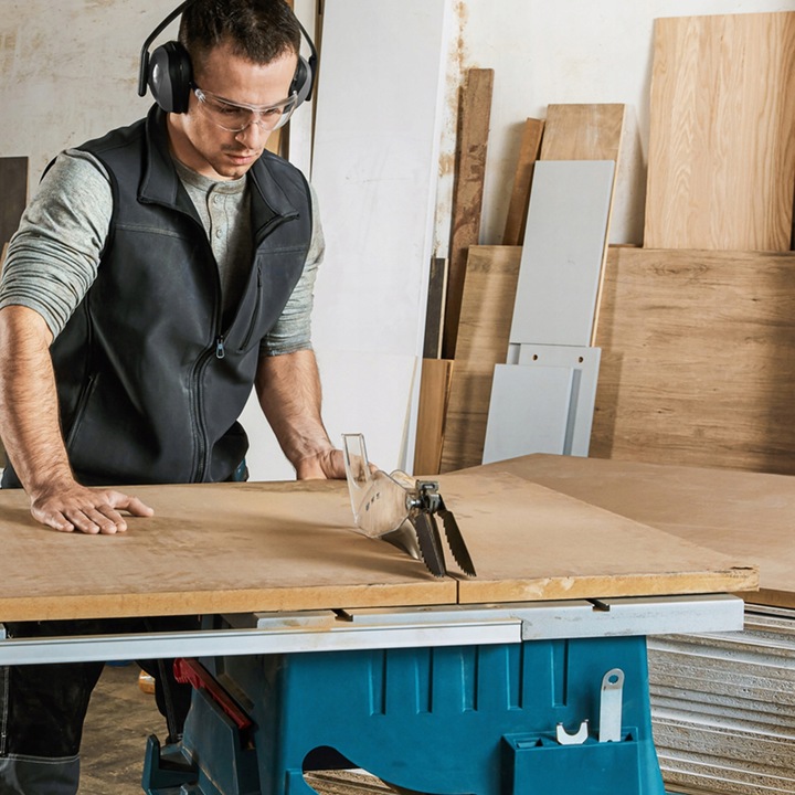 Bosch MOCNA PIŁA STOŁOWA KRAJZEGA PRZECINARKA DO DREWNA GTS 254 1800W