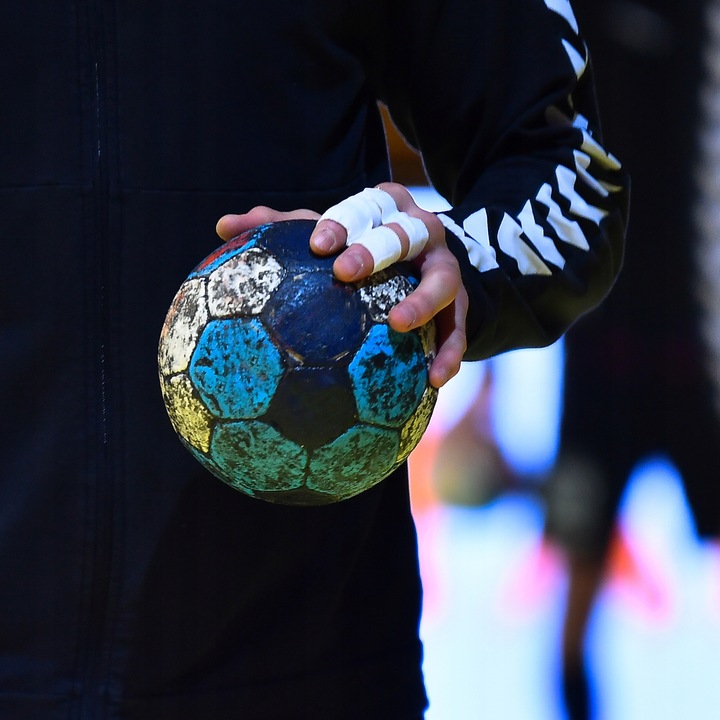 Tejp tejpy sztywny sport taping plaster na palce taping 2,5cmx10m x 7szt