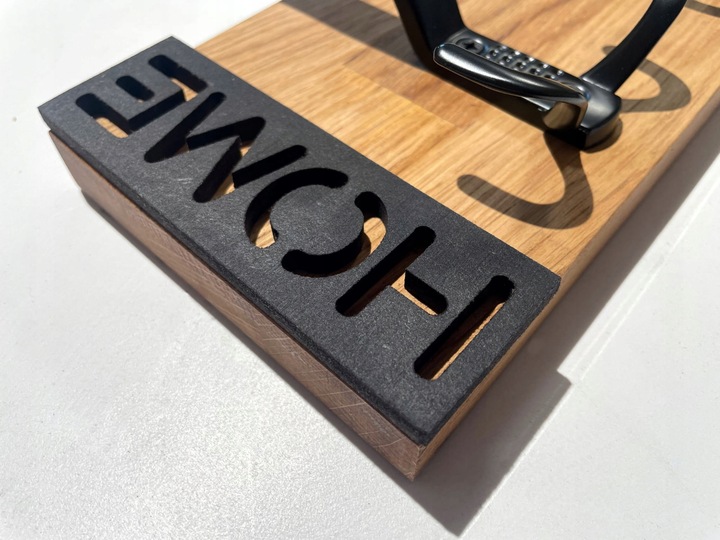 Wieszak ścienny na ubrania Modern drewniany Oak 80cm do przedpokoju